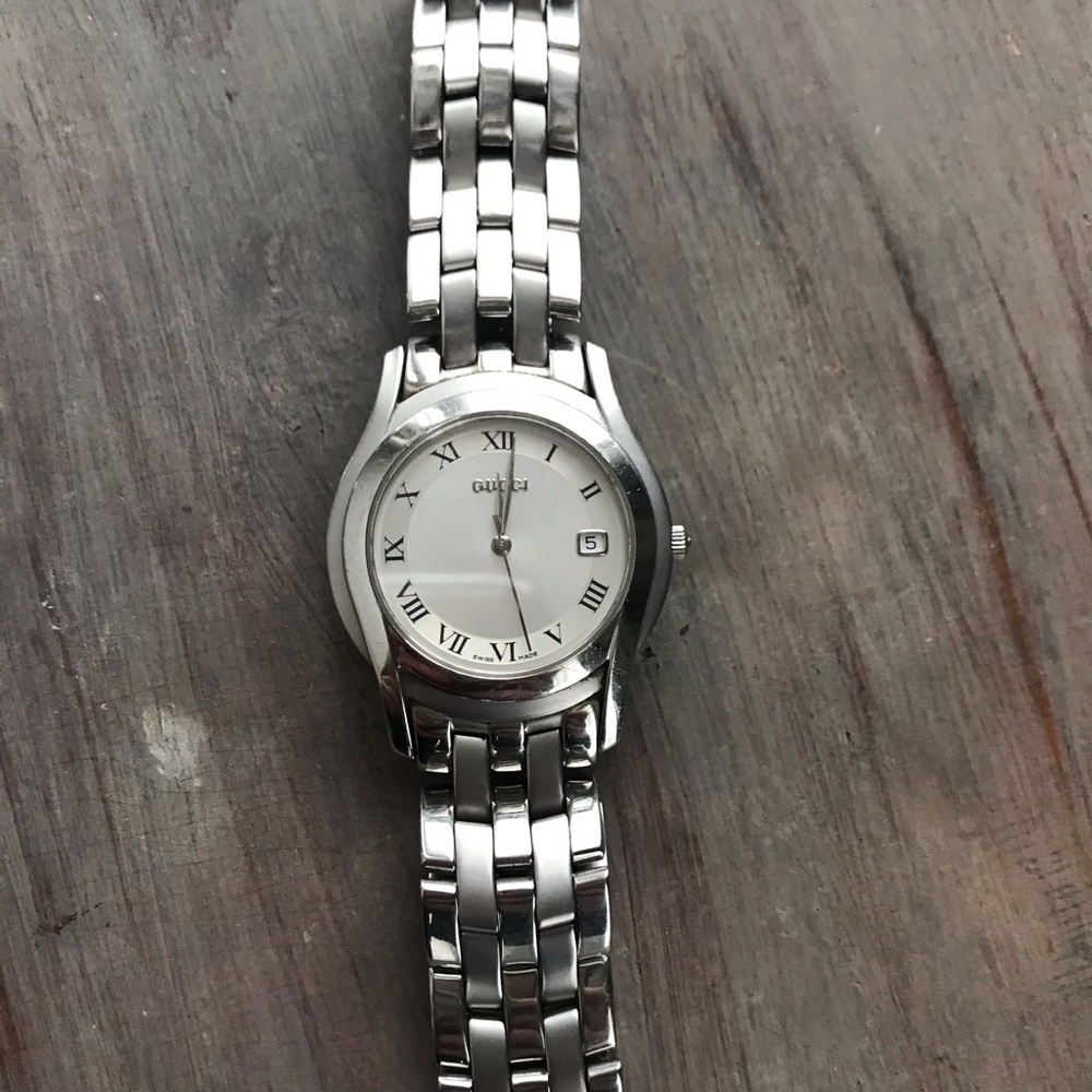 Men's Gucci 5500M watch